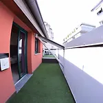 Hostel Bg Μπέργκαμο