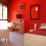 Hostel Bg Μπέργκαμο